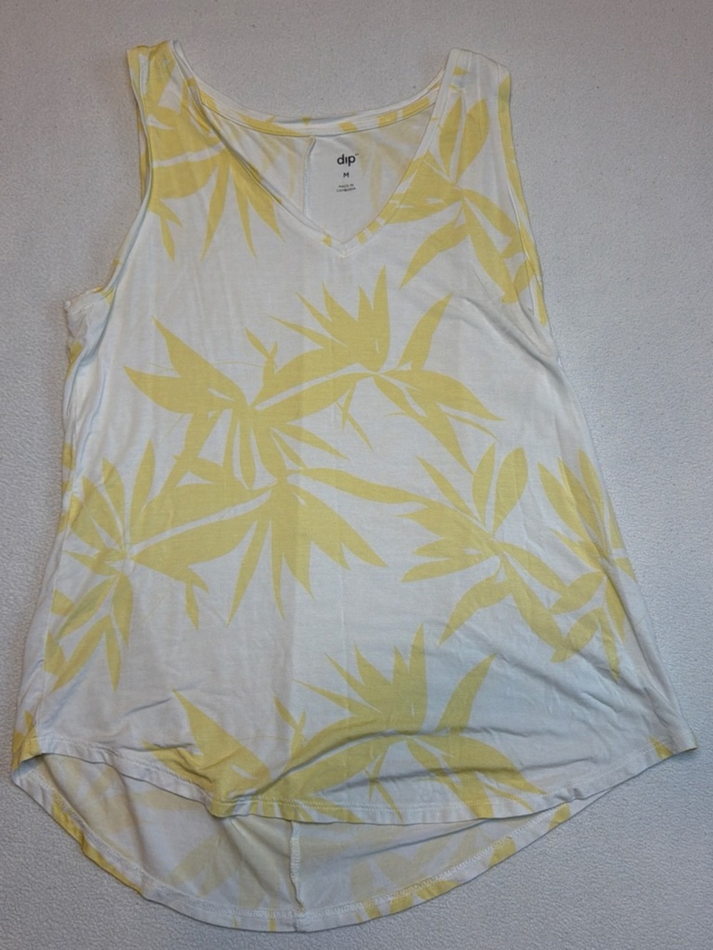 dip White Tank Top with Pale Yellow Leaf Print